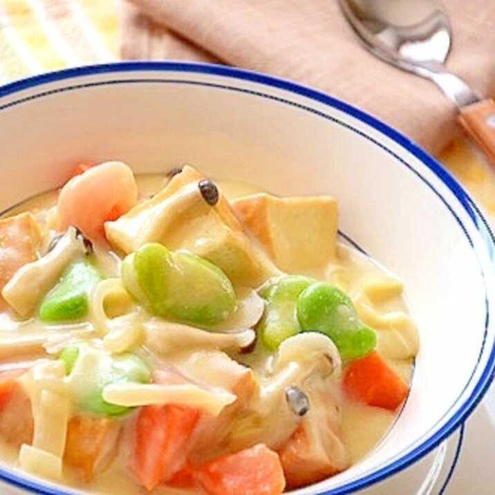 そら豆と厚揚げ豆腐の豆乳クリームシチュー